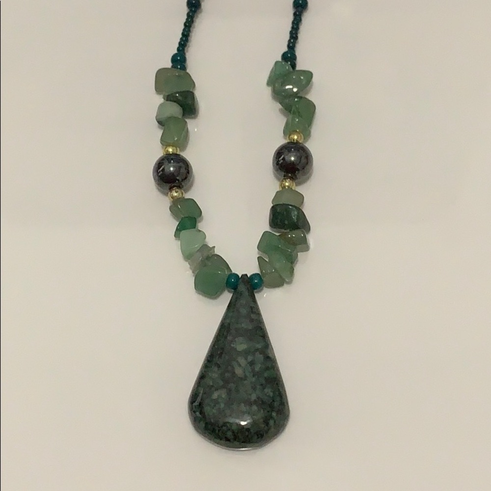 Jade green agate stone necklace